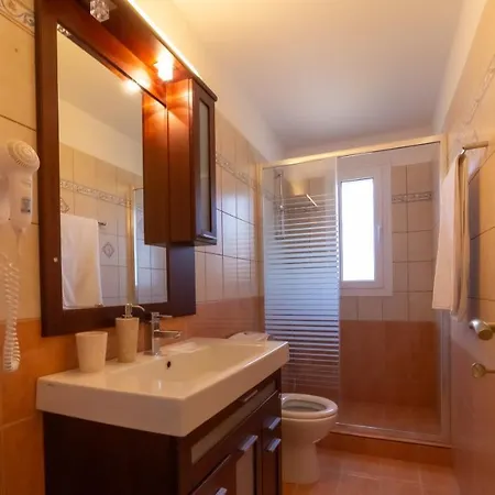 Villa Afrato *