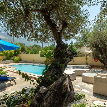 Afrato Villa Vlachata